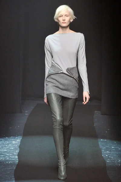 Look 17